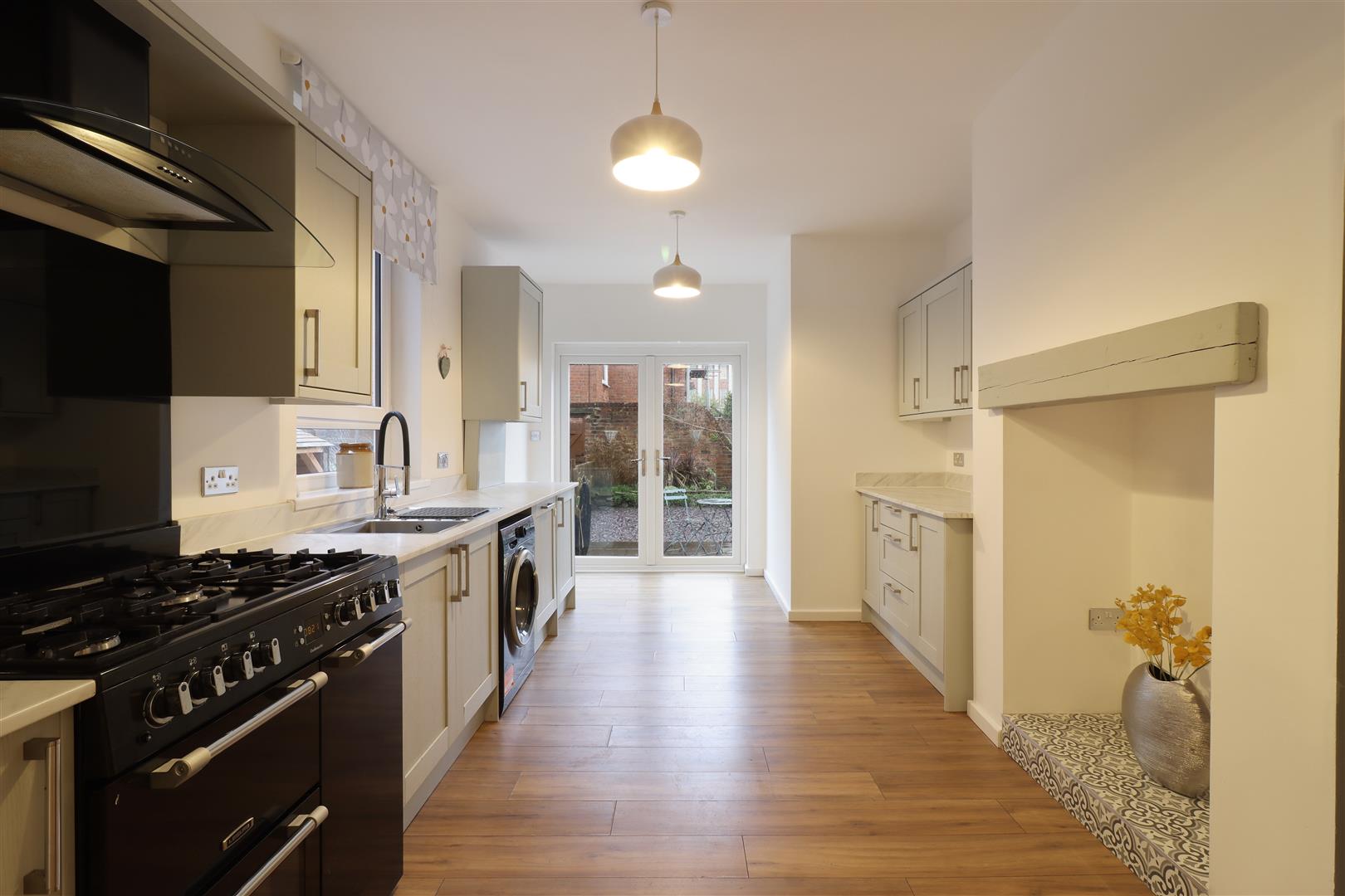 3 bed property in Clarence Road, Chesterfield